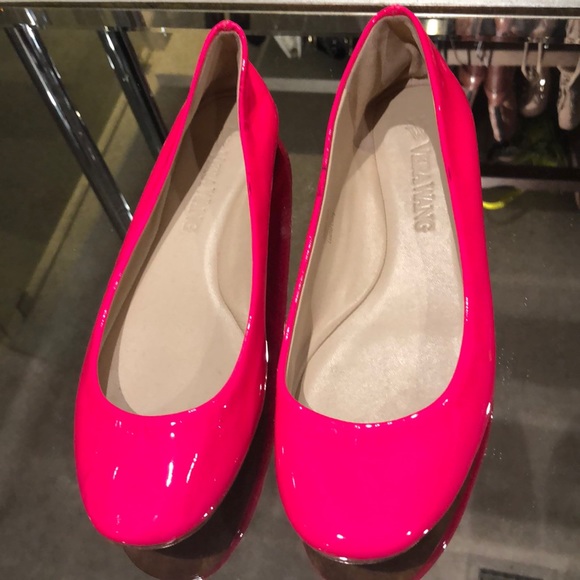 Vera Wang Shoes - Vera Wang Neon Pink Flats